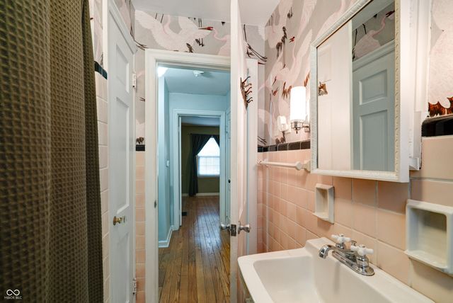 6015 Primrose Avenue, Indianapolis, IN 46220