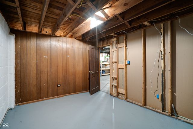 6015 Primrose Avenue, Indianapolis, IN 46220