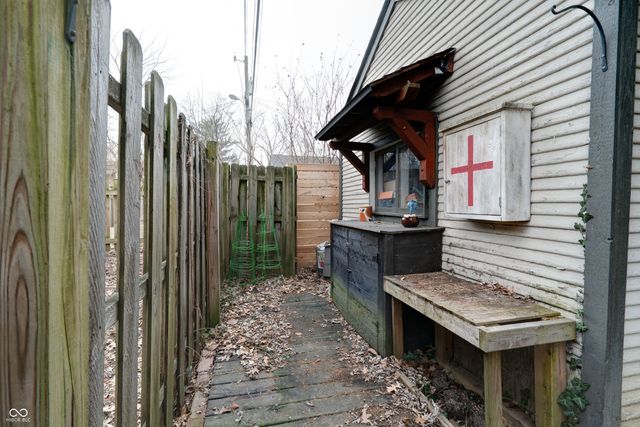 6015 Primrose Avenue, Indianapolis, IN 46220