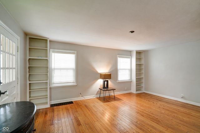 6015 Primrose Avenue, Indianapolis, IN 46220