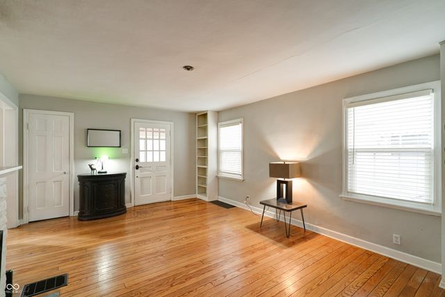 6015 Primrose Avenue, Indianapolis, IN 46220