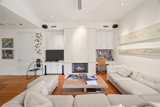 1325 Milford, Houston, TX 77006