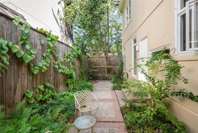 1325 Milford, Houston, TX 77006