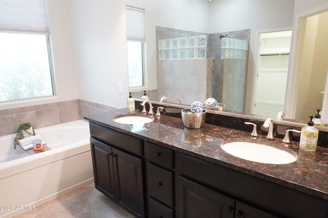 1142 E BAJOR Street, Gilbert, AZ 85298