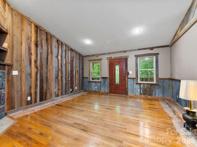 37 Leatherwood Drive 9, Candler, NC 28715