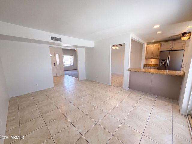 817 W ISABELLA Avenue, Mesa, AZ 85210