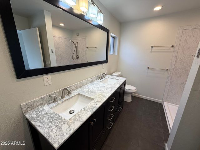 817 W ISABELLA Avenue, Mesa, AZ 85210