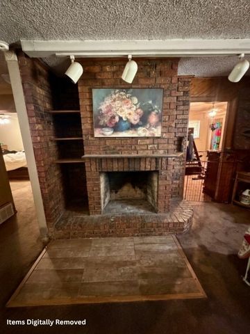 3301 Mccollum Street, Irving, TX 75061