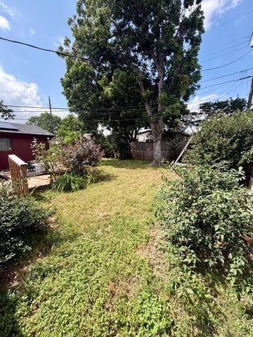 3301 Mccollum Street, Irving, TX 75061