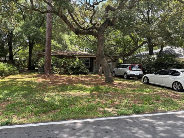 917 Pocahontas Drive, Fort Walton Beach, FL 32547
