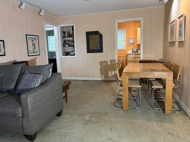 917 Pocahontas Drive, Fort Walton Beach, FL 32547