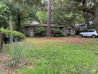 917 Pocahontas Drive, Fort Walton Beach, FL 32547