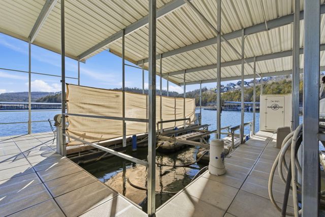 228 Seven Cove Lane 306, Kimberling City, MO 65686