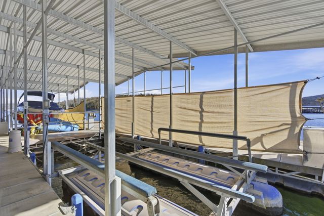 228 Seven Cove Lane 306, Kimberling City, MO 65686