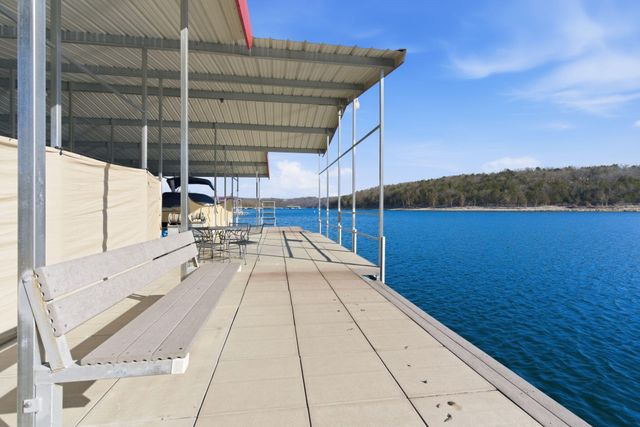 228 Seven Cove Lane 306, Kimberling City, MO 65686