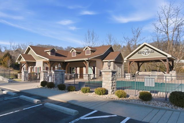 228 Seven Cove Lane 306, Kimberling City, MO 65686