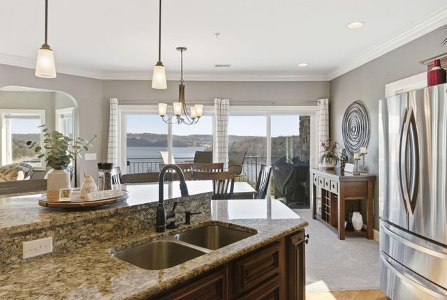 228 Seven Cove Lane 306, Kimberling City, MO 65686