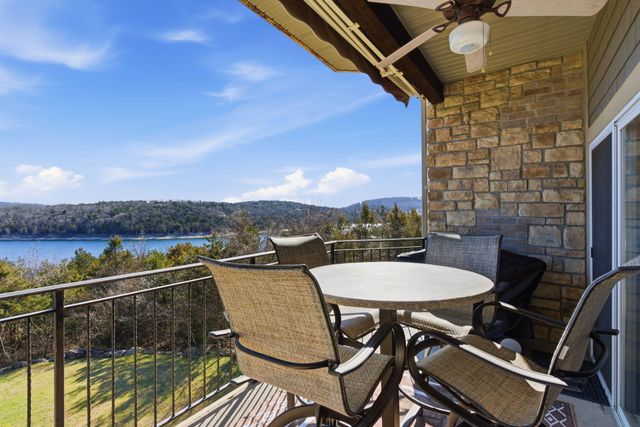 228 Seven Cove Lane 306, Kimberling City, MO 65686