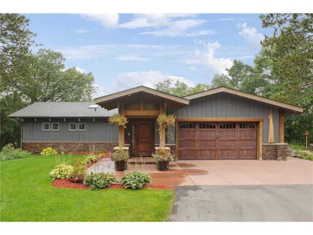 227 Rivercrest Drive, Hudson, WI 54016
