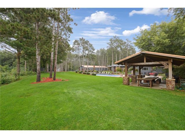 227 Rivercrest Drive, Hudson, WI 54016