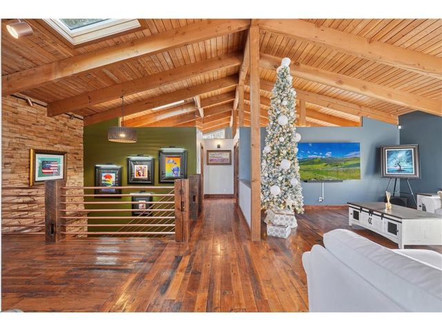 227 Rivercrest Drive, Hudson, WI 54016