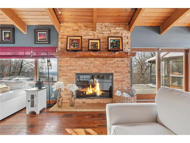 227 Rivercrest Drive, Hudson, WI 54016