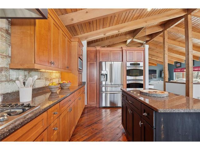 227 Rivercrest Drive, Hudson, WI 54016