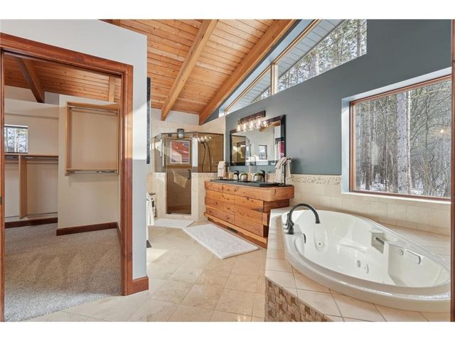 227 Rivercrest Drive, Hudson, WI 54016