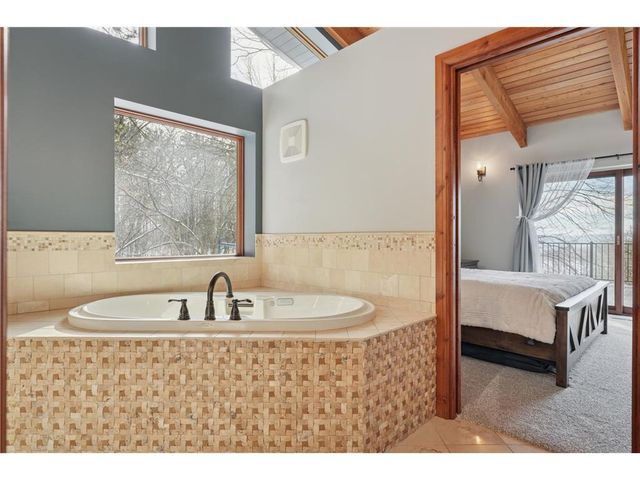 227 Rivercrest Drive, Hudson, WI 54016