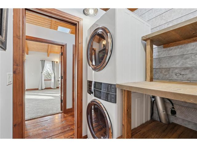 227 Rivercrest Drive, Hudson, WI 54016