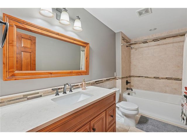 227 Rivercrest Drive, Hudson, WI 54016