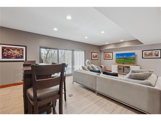 227 Rivercrest Drive, Hudson, WI 54016