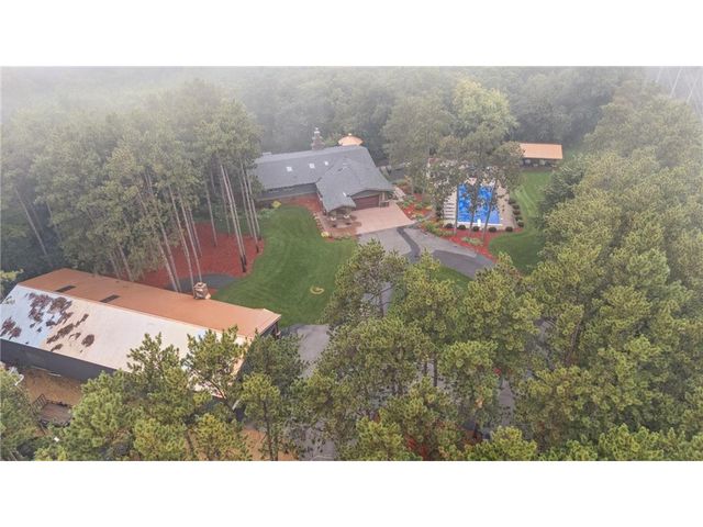 227 Rivercrest Drive, Hudson, WI 54016