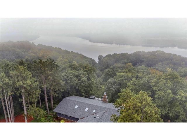 227 Rivercrest Drive, Hudson, WI 54016