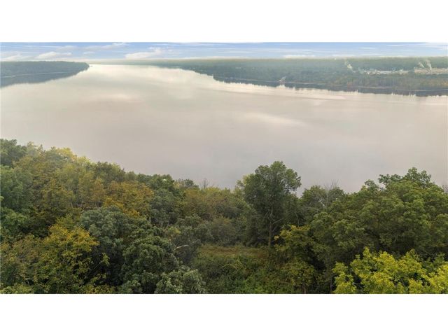 227 Rivercrest Drive, Hudson, WI 54016