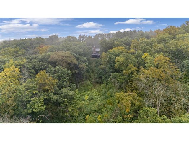 227 Rivercrest Drive, Hudson, WI 54016