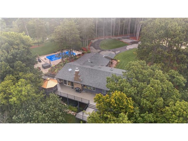 227 Rivercrest Drive, Hudson, WI 54016