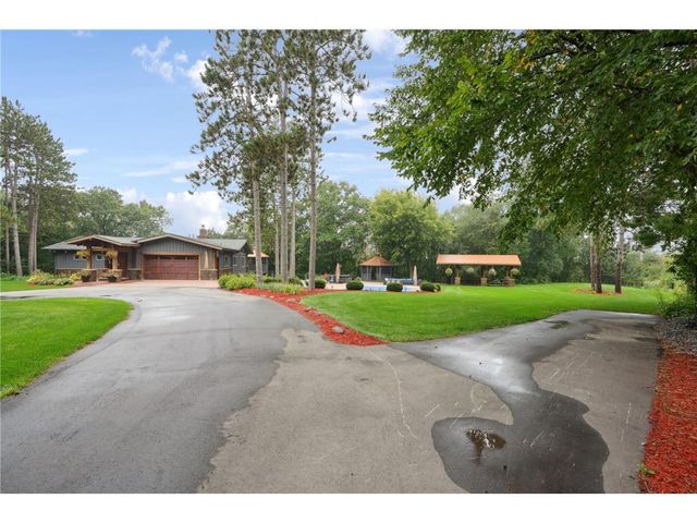 227 Rivercrest Drive, Hudson, WI 54016