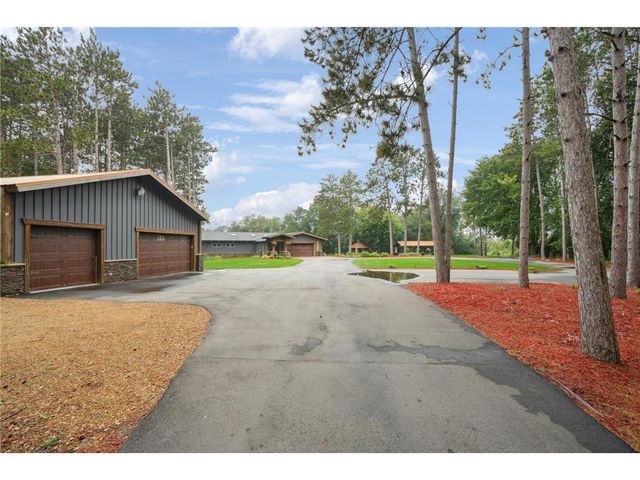 227 Rivercrest Drive, Hudson, WI 54016