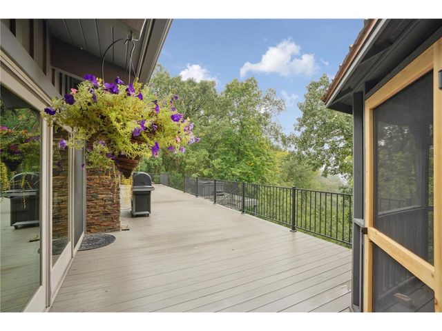 227 Rivercrest Drive, Hudson, WI 54016