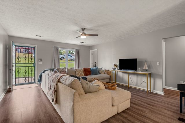 6735 Aldora Drive, Columbus, GA 31907