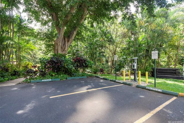 38 S Judd Street II-21B, Honolulu, HI 96817