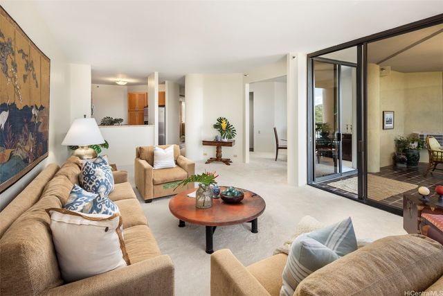 38 S Judd Street II-21B, Honolulu, HI 96817
