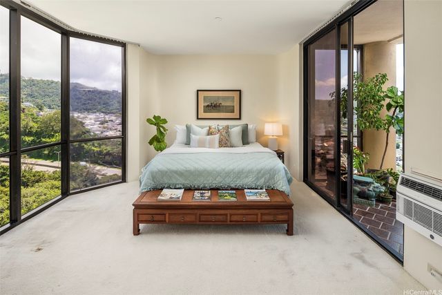 38 S Judd Street II-21B, Honolulu, HI 96817