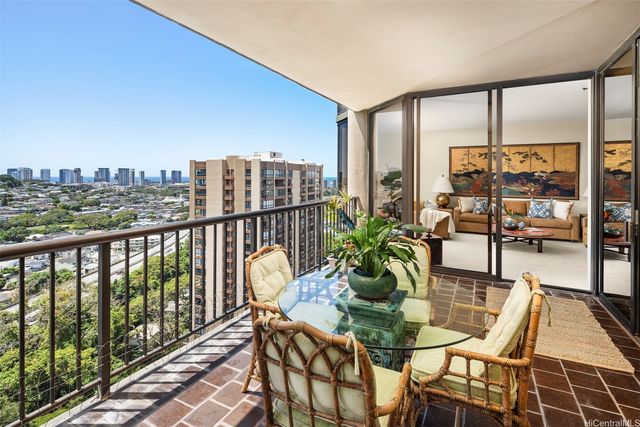 38 S Judd Street II-21B, Honolulu, HI 96817
