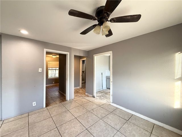 512 14th St, Corpus Christi, TX 78401