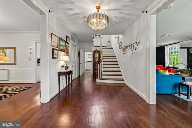 10 W LAKE AVE, Baltimore, MD 21210
