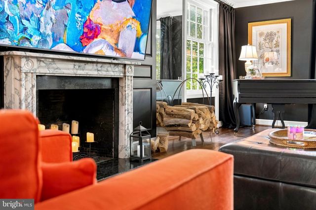 10 W LAKE AVE, Baltimore, MD 21210
