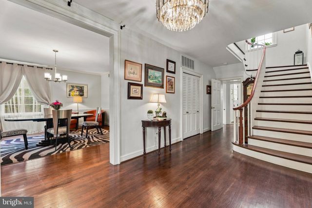 10 W LAKE AVE, Baltimore, MD 21210