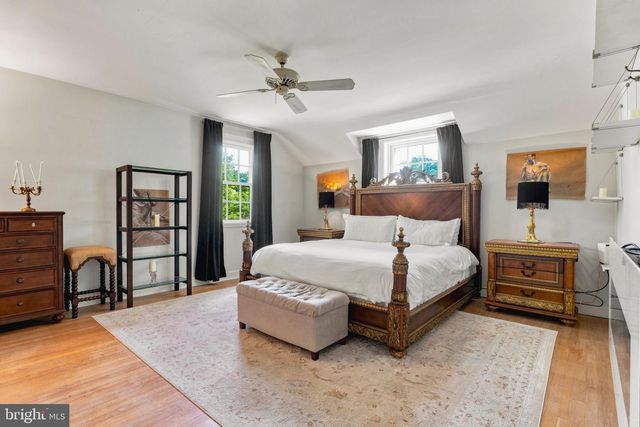 10 W LAKE AVE, Baltimore, MD 21210